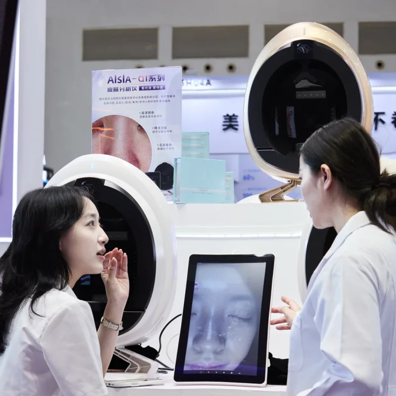 MYOSLIM 3D Facial Skin Analyzer Machine With 8 Light Spectrum Analysis